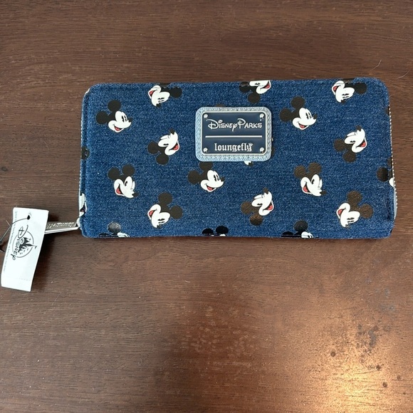 Disney Loungefly Mickey Mouse checkbook wallet - Picture 1 of 13
